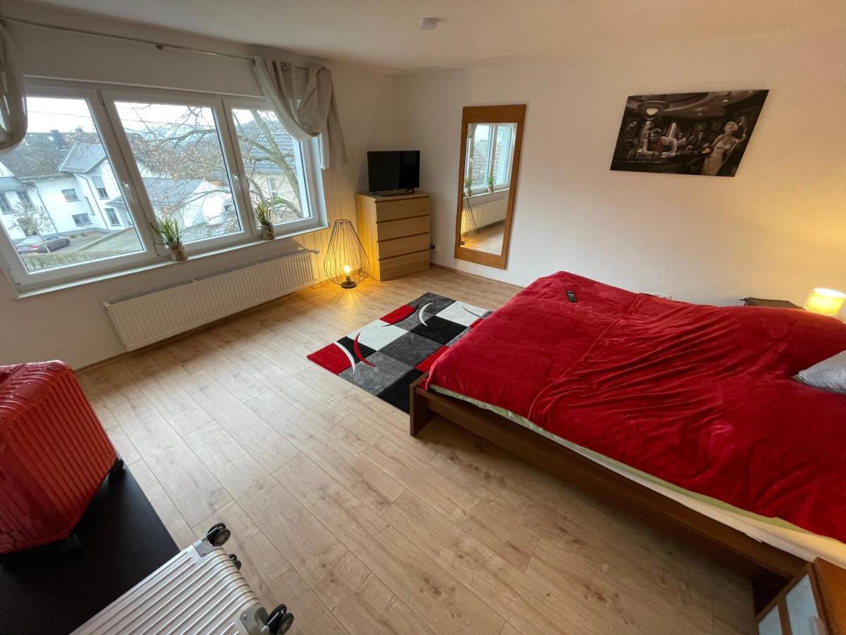 Ferienhaus Rheinnaehe Lykershausen Екстериор снимка